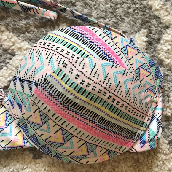 Xhilaration large strapless bikini push up top - Picture 3 of 9